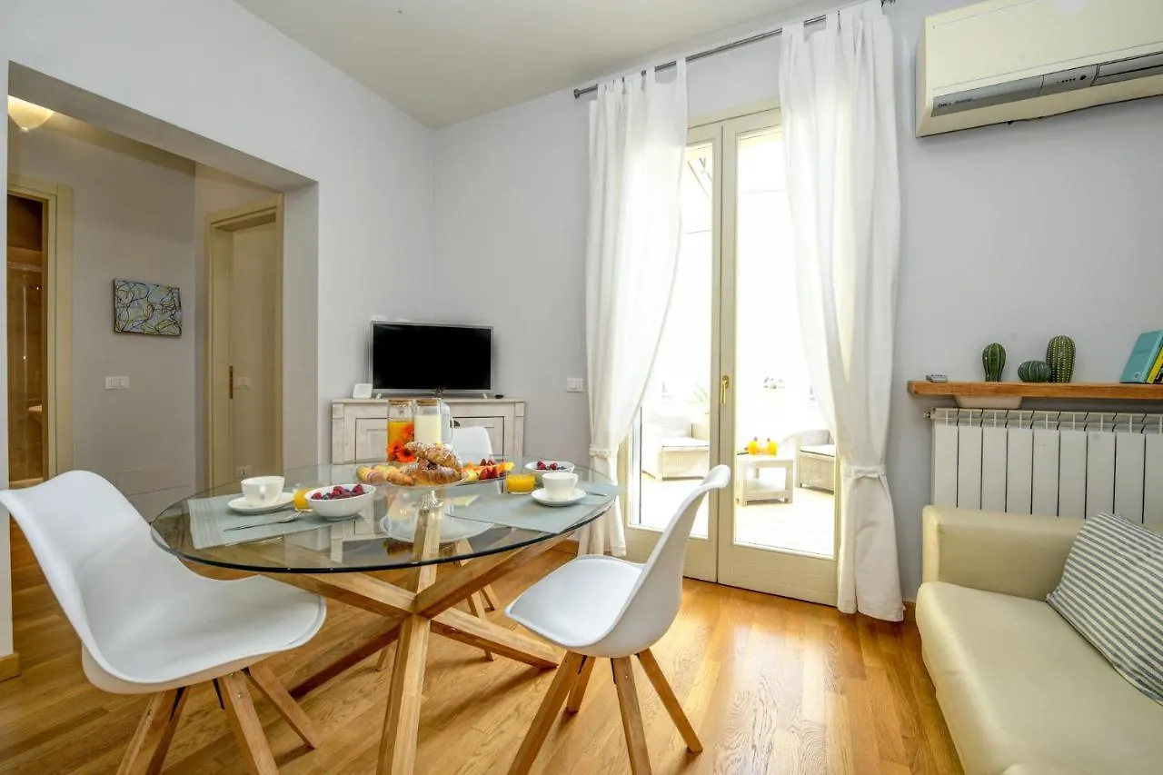 Apartamento Happy Terrace - Town Centre Desenzano del Garda