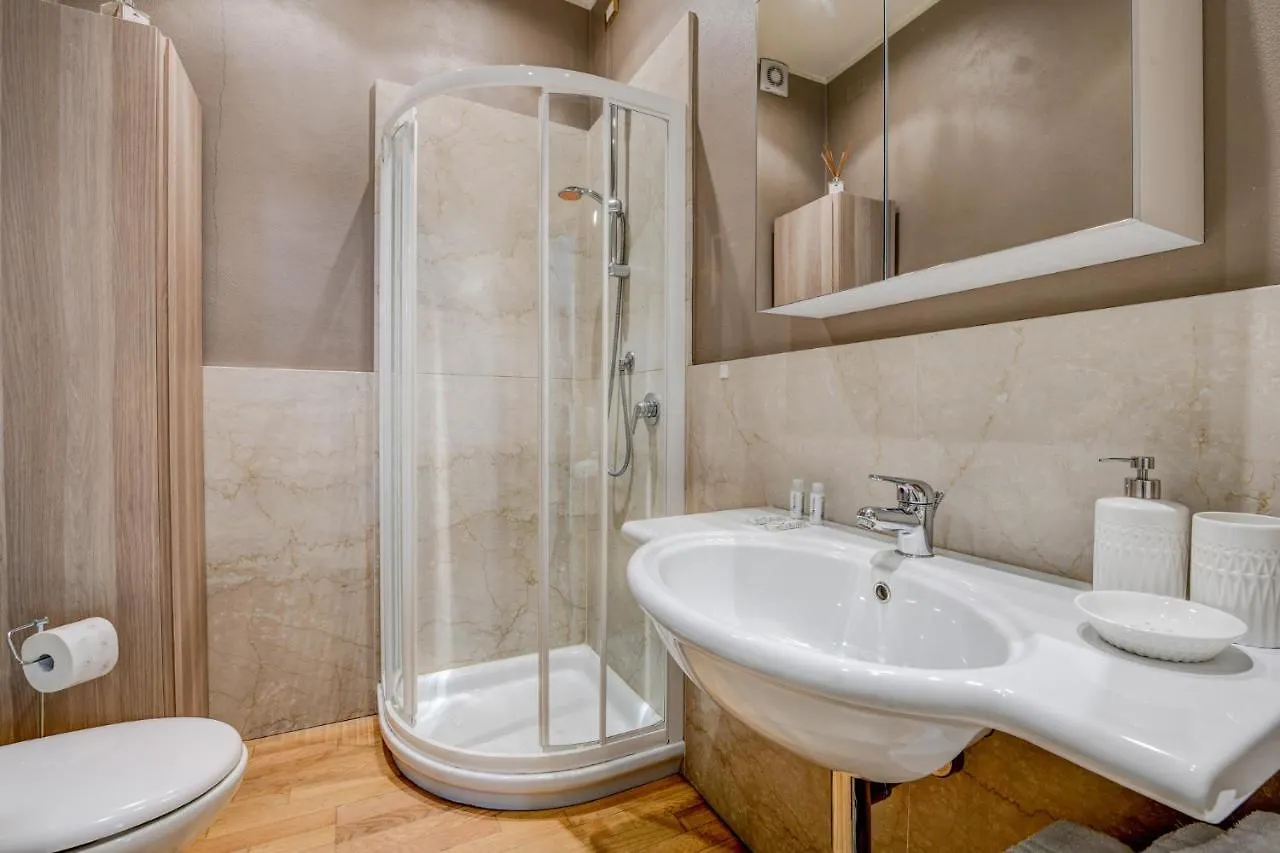 Happy Terrace - Town Centre Apartment Desenzano del Garda