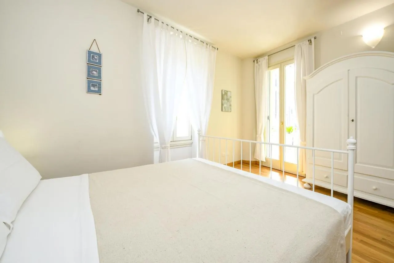 Apartamento Happy Terrace - Town Centre Desenzano del Garda