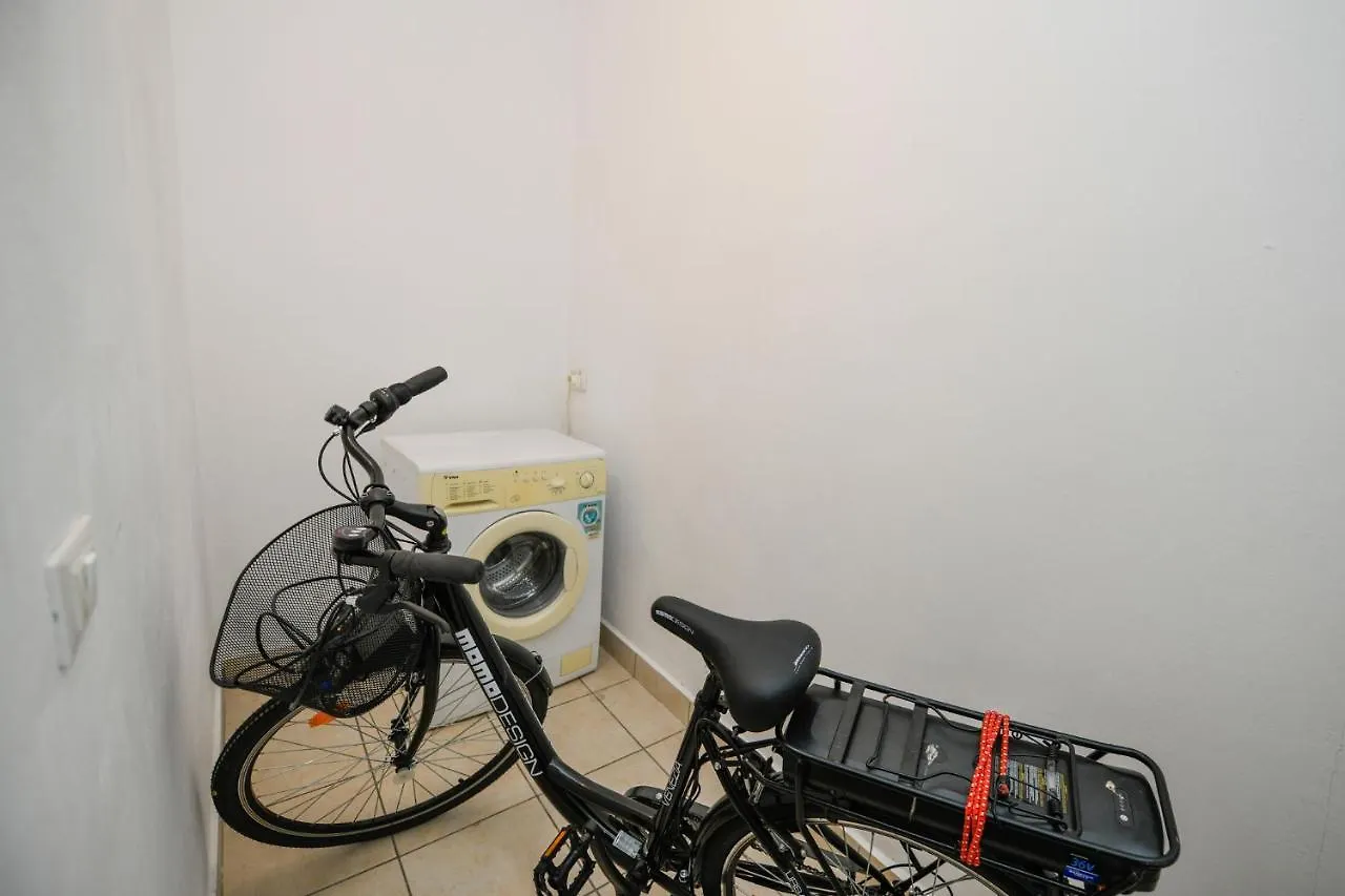 Happy Terrace - Town Centre Apartment Desenzano del Garda 0*,